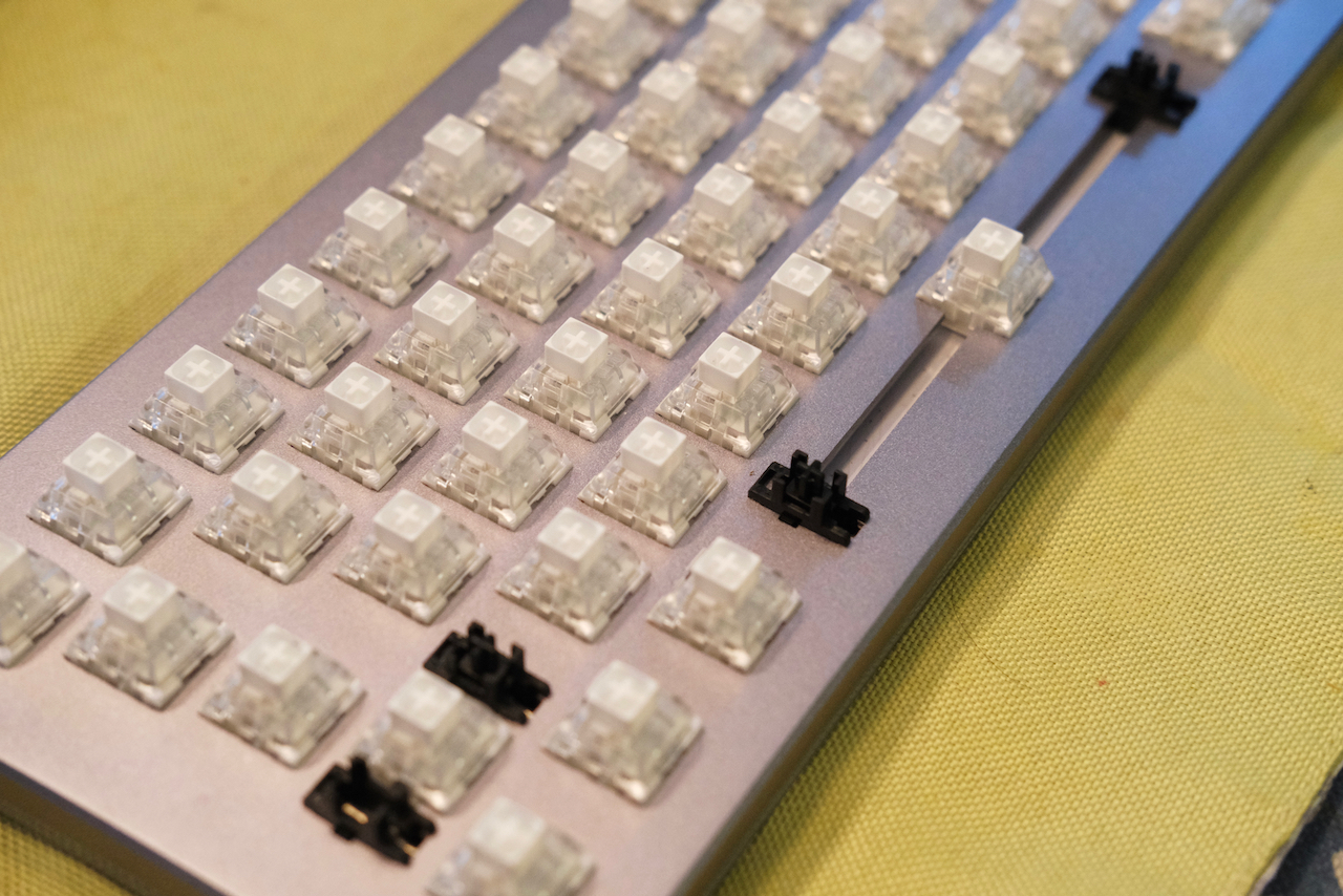 Kailh Box White switches. Kailh Box White switches.