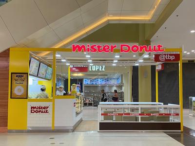 Mister Donut, a donut stand in a mall