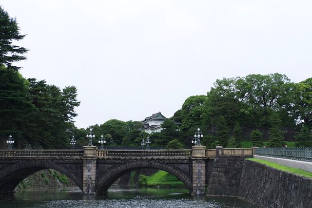 Seimon Ishibashi bridge in front of Tokyo’s Imperial Palace.